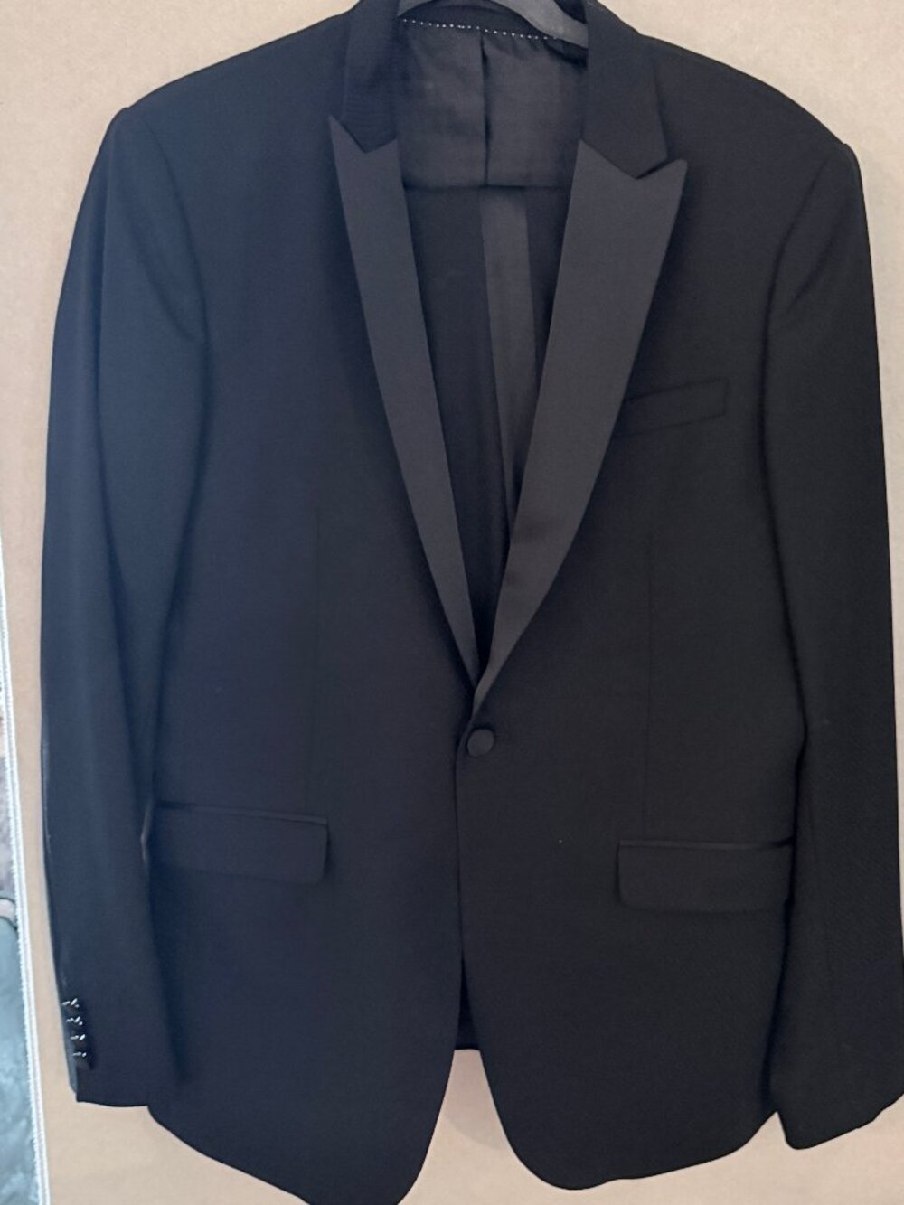 TOPMAN Premium 2-piece Tuxedo in BLACK